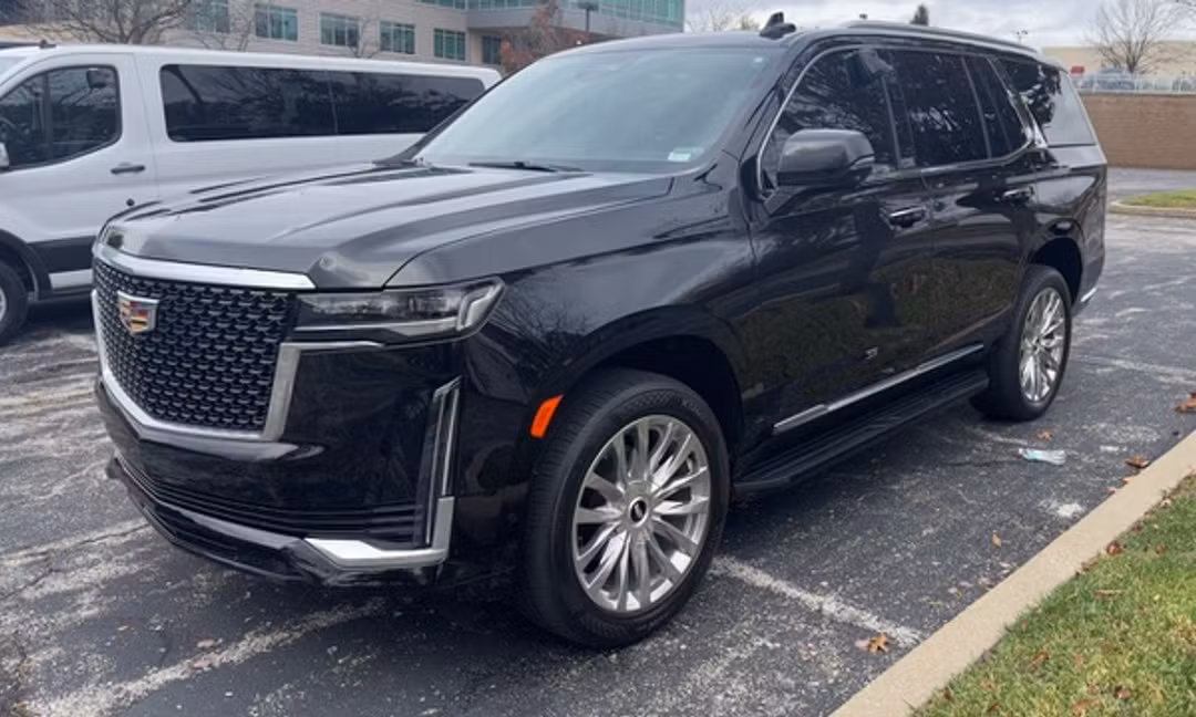 2023 2023 Cadillac Escalade Sport Platinum - 46AD444