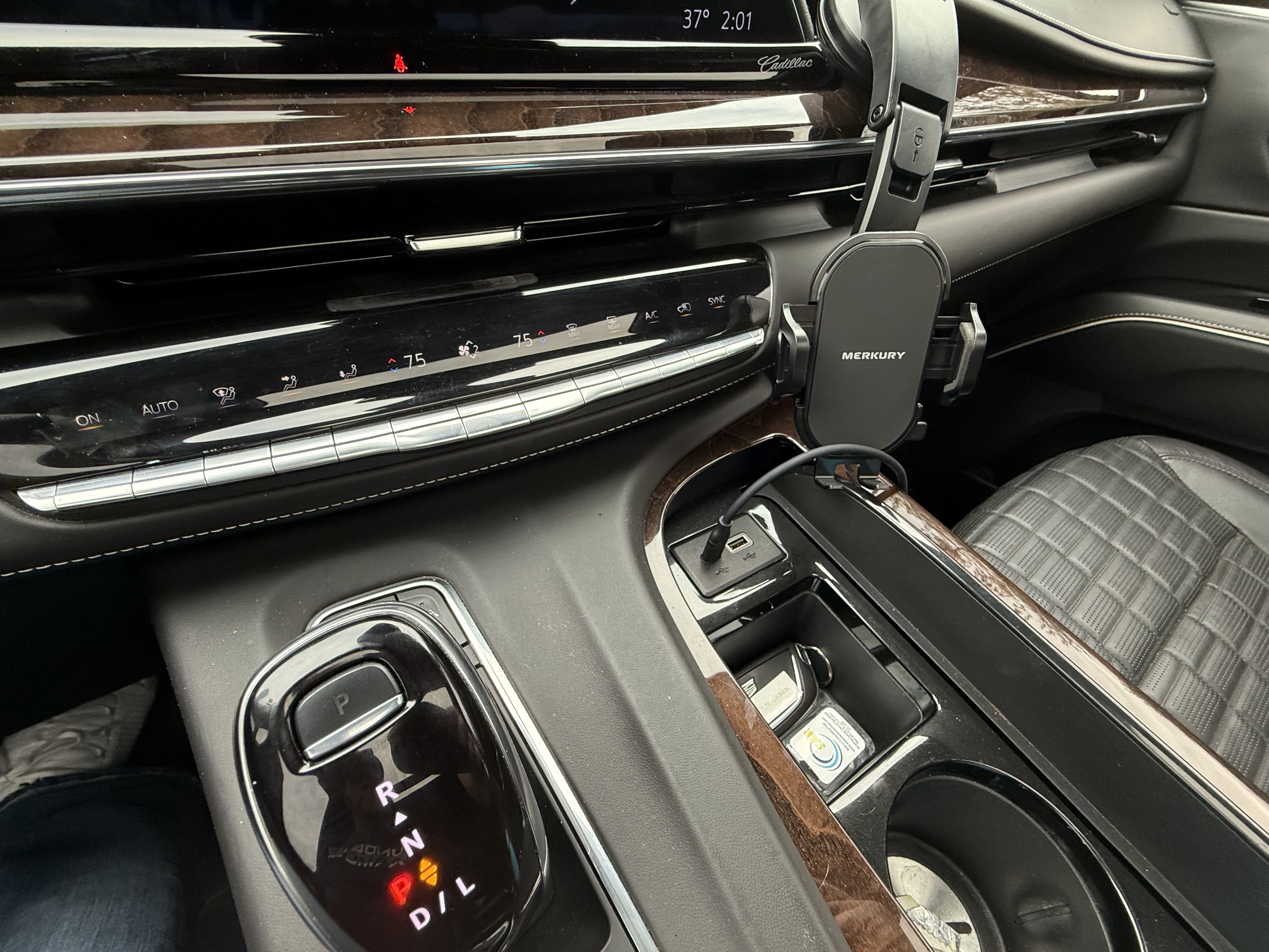 2023 Cadillac Escalade Platinum Sport - 46AD464 - Thumbnail 5