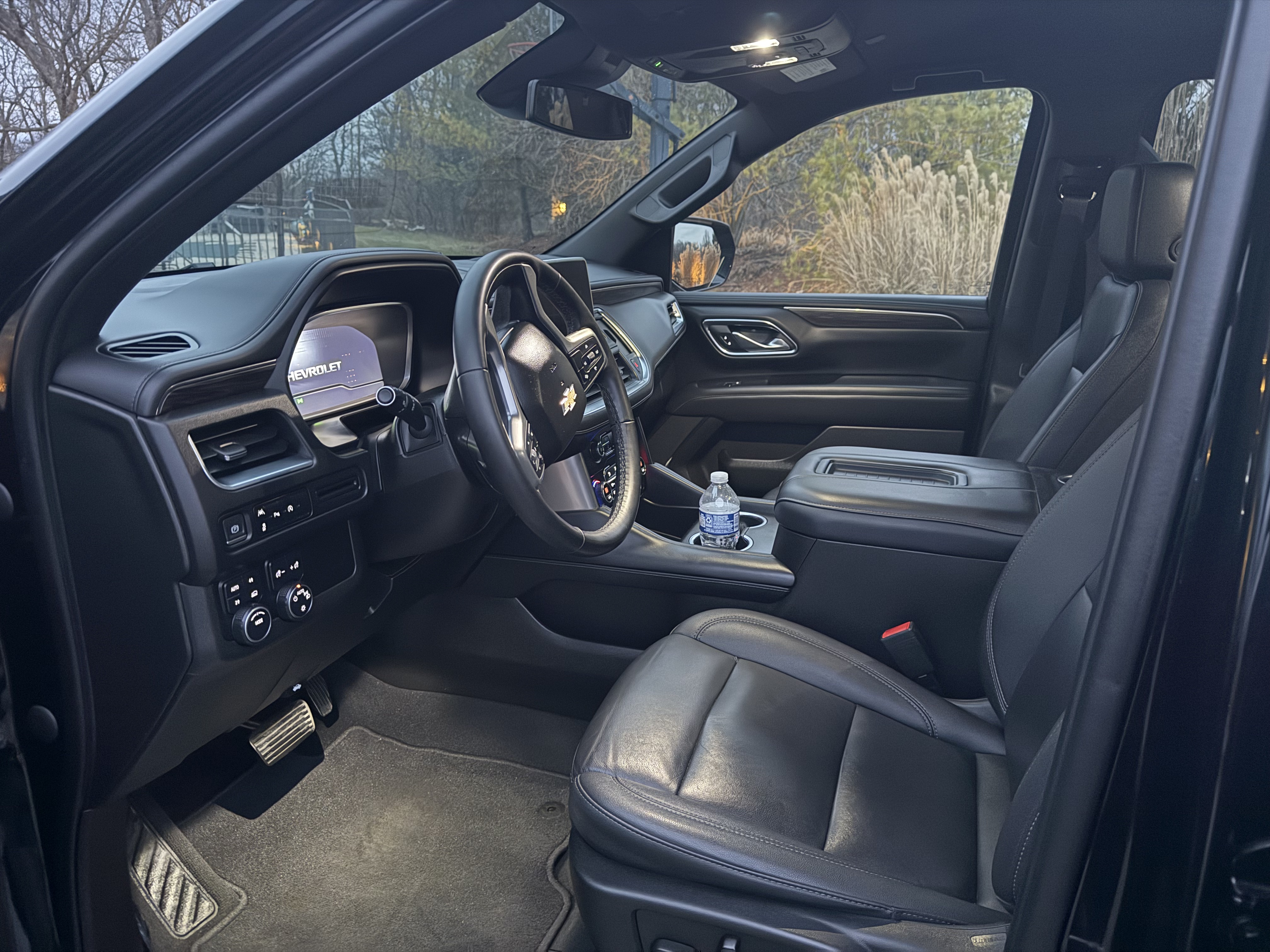 2023 Chevy Suburban - E189386 - Thumbnail 6